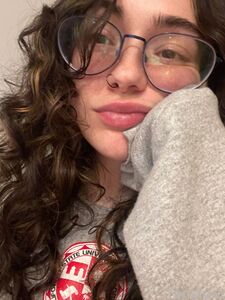 TwitchストリーマーのMushyeeの裸の写真