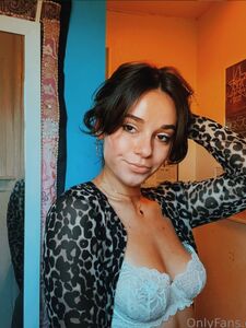 Super cute KillTony comedian Leyla Ingalls go follow and show some love!