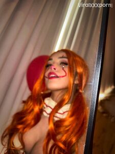 Valkyrae cosplay pics as Pennywise