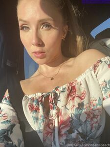 Fuites de la dernière photo nue de Lena Paul sur Onlyfans