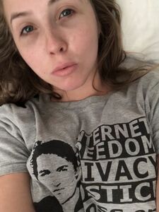 Fuites de la dernière photo nue de Lena Paul sur Onlyfans