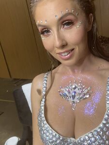 Fuites de la dernière photo nue de Lena Paul sur Onlyfans