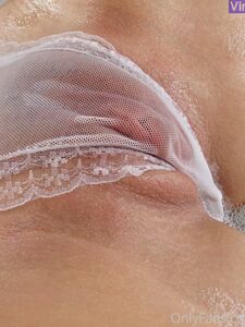 Fuites de la dernière photo nue de Lena Paul sur Onlyfans