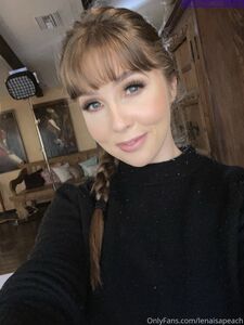 Fuites de la dernière photo nue de Lena Paul sur Onlyfans