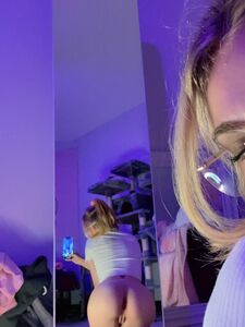 Fuites de la dernière photo nue d'Arturmary sur Onlyfans