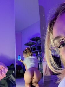 Fuites de la dernière photo nue d'Arturmary sur Onlyfans