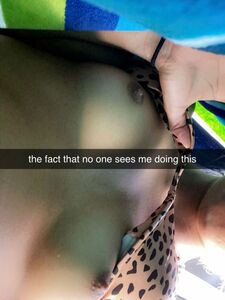 克拉丽莎的Snapchat裸照泄露