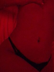 克拉丽莎的Snapchat裸照泄露