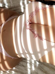 Rosaverte Onlyfans 最新裸体照片泄露