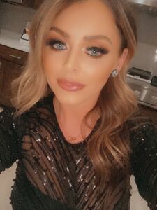 Vazamentos da última foto nua de Sophie Dee no Onlyfans