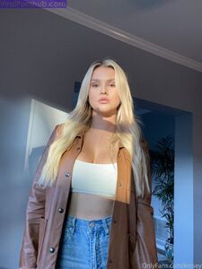 Kinsey Wolanski'nin Onlyfans'taki Son Çıplak Fotoğraf Sızıntıları