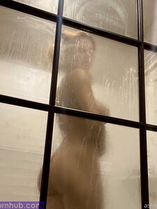 Ultima fuga di foto nude di Ashley Ann su Onlyfans