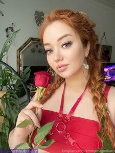 emmamagnoliaxo Onlyfans 最新のヌード写真リーク