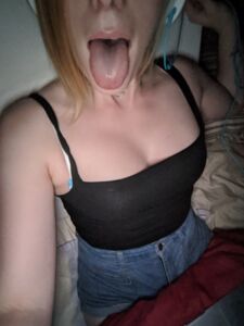 HUGE photo leak of early RoseThorneQOS photos