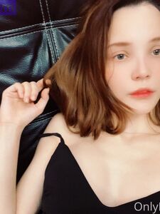 RocksyLight Onlyfans 最新裸体照片泄露