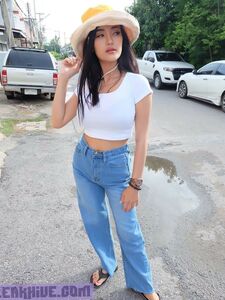 Yanisa Samohom esclusivo OnlyFans nudi trapelati