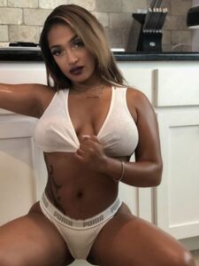 Пумма Сантьяго эксклюзивные утечки обнаженных фотографий OnlyFans