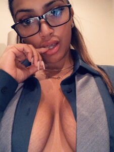 Pumma Santiago 限定のOnlyFans 流出したヌード