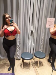 Lucy Laistner exklusive OnlyFans geleakte Nacktbilder