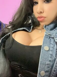 Anakaliyah独家OnlyFans泄露的裸照
