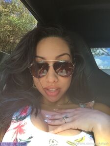 Anakaliyah exklusive OnlyFans geleakte Nacktbilder