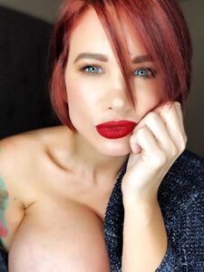 Brittany Elizabeth esclusivo OnlyFans nudi trapelati