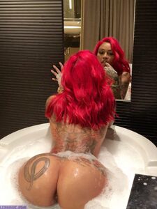 Brittanya Razavi独家OnlyFans泄露的裸照