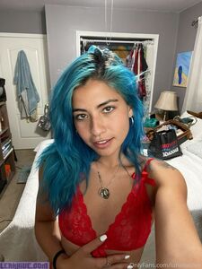 kylienaelyn exklusive onlyfans durchgesickerte Nacktbilder