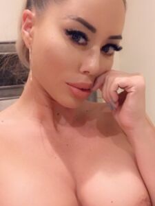 Luxiboo 独家 OnlyFans 泄露的裸体
