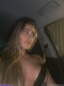 Esterbron 独家 OnlyFans 泄露的裸照