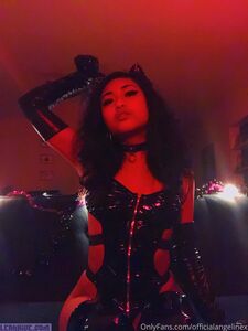 OfficialAngelineX独家OnlyFans泄露的裸照
