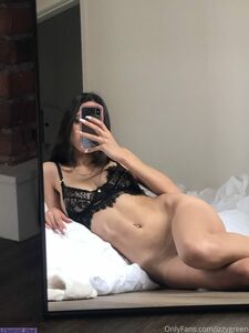izzygreen exclusive onlyfans leaked nudes