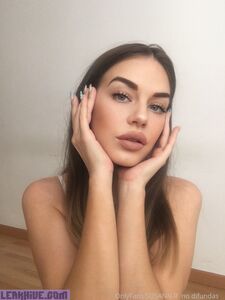 Утечка эксклюзивных нюдов Сьюзан Рейс с OnlyFans