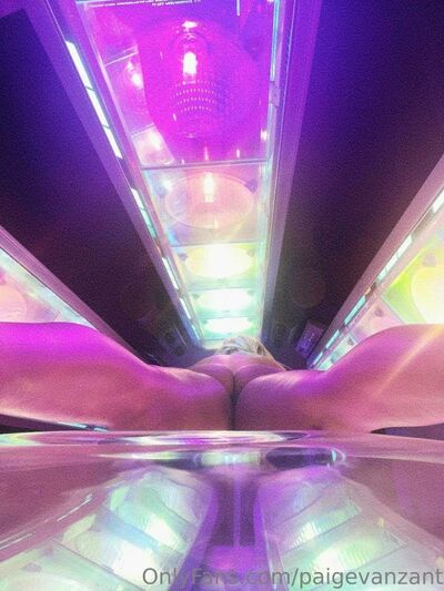 ペイジ・ヴァンザント ヌードタンニングベッド Onlyfans セット 流出