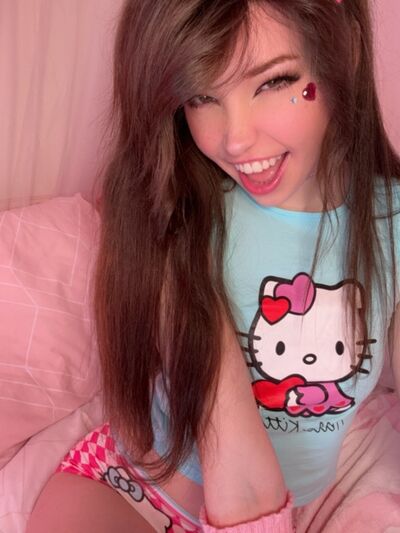 Belle Delphine Hello Kitty 完整阴部泄露