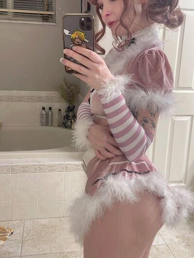 Последние утечки обнаженных фотографий Sneesnaw на Onlyfans